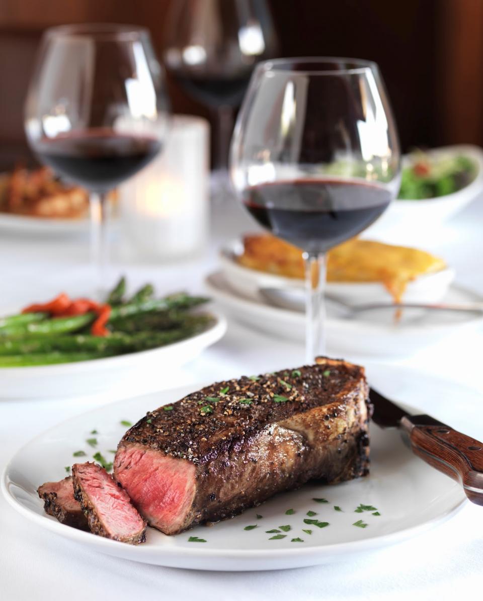 Steak N' Wines Dinner / 1 Aprilie, 21.00